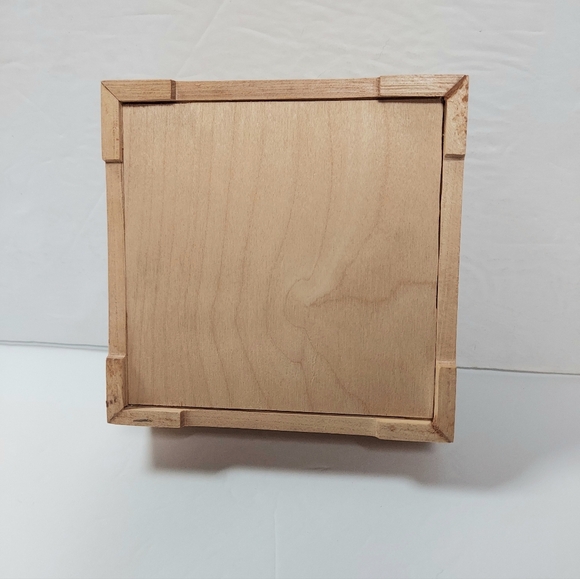 Two-tone Wood Trinket Box, Keepsake, Potpourri Box Hand Made, Scroll Saw Top - Picture 2 of 13